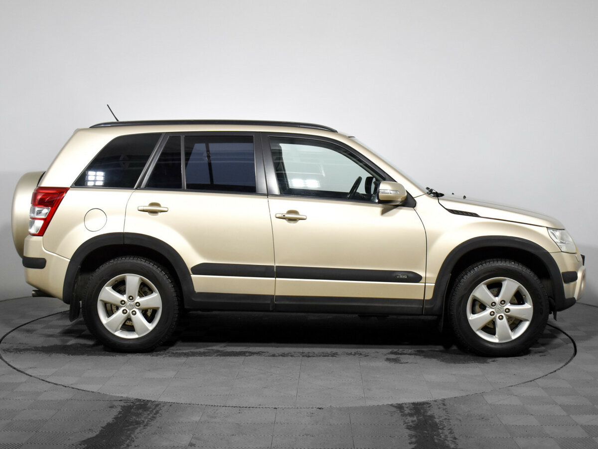 Suzuki Grand Vitara II Рестайлинг, 2010 Фото №4