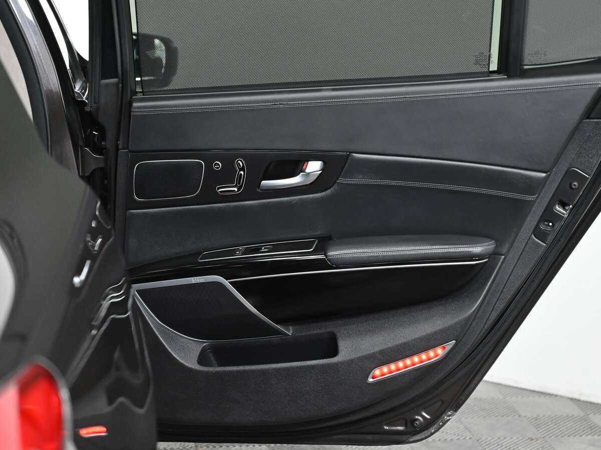 Kia Quoris, 2014 Фото №15