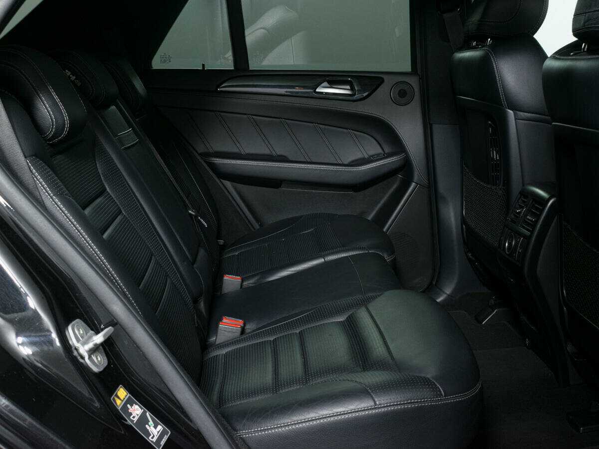 Mercedes-Benz M-Класс AMG 63 AMG, 2012 Фото №11