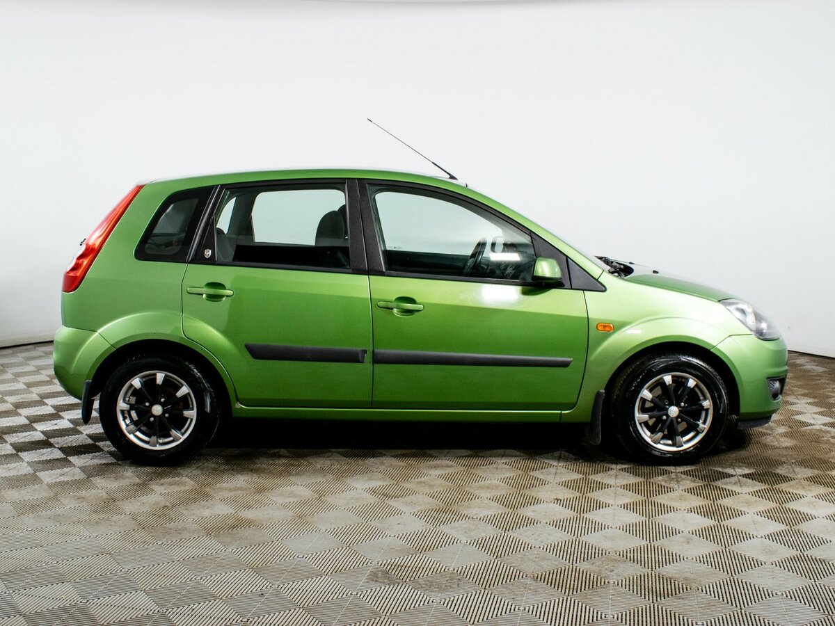 Ford Fiesta Mk5, 2008 Фото №4