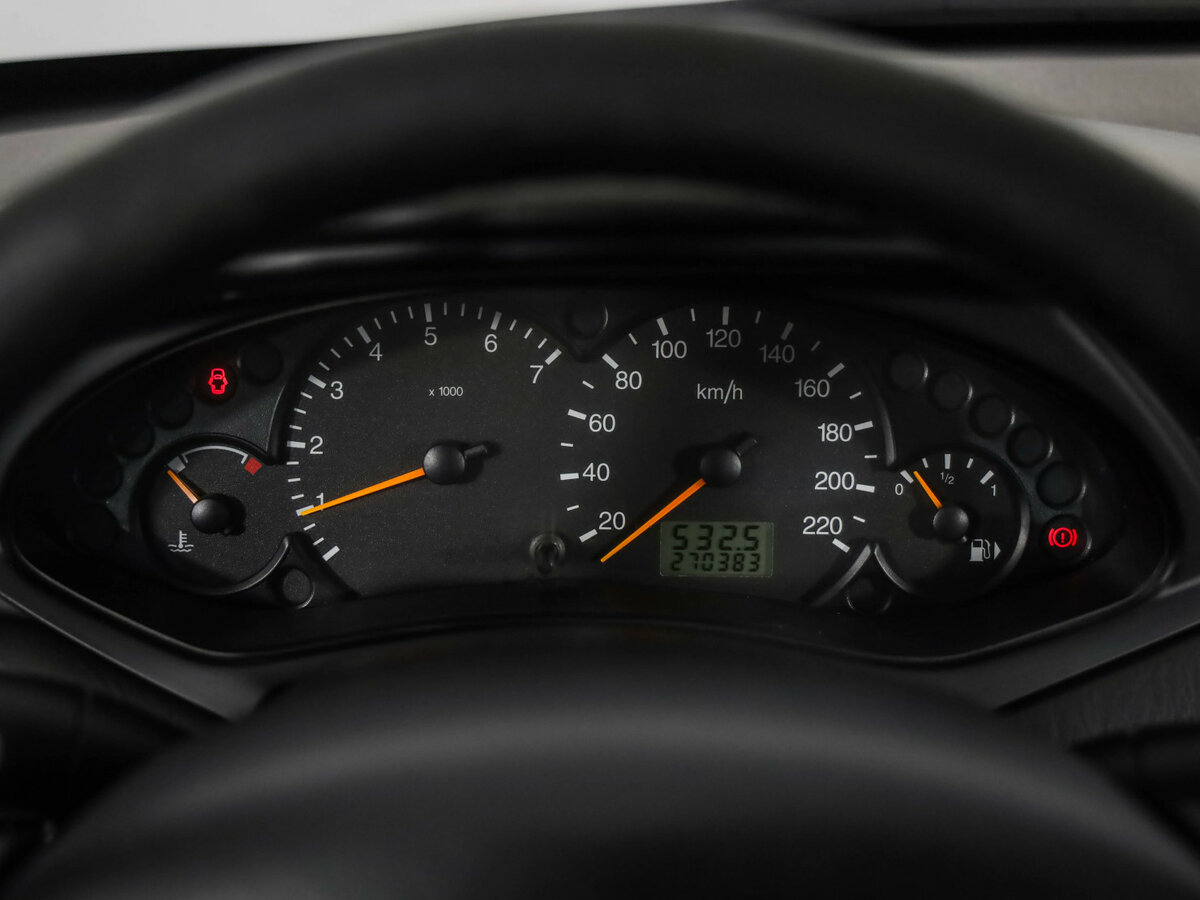 Ford Focus I Рестайлинг, 2003 Фото №8