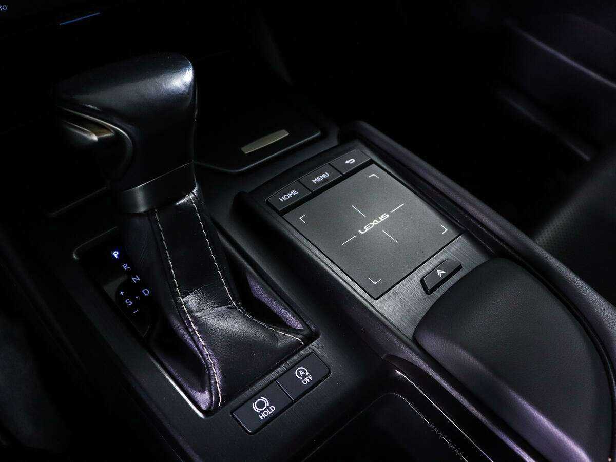 Lexus ES 250, 2020 Фото №18