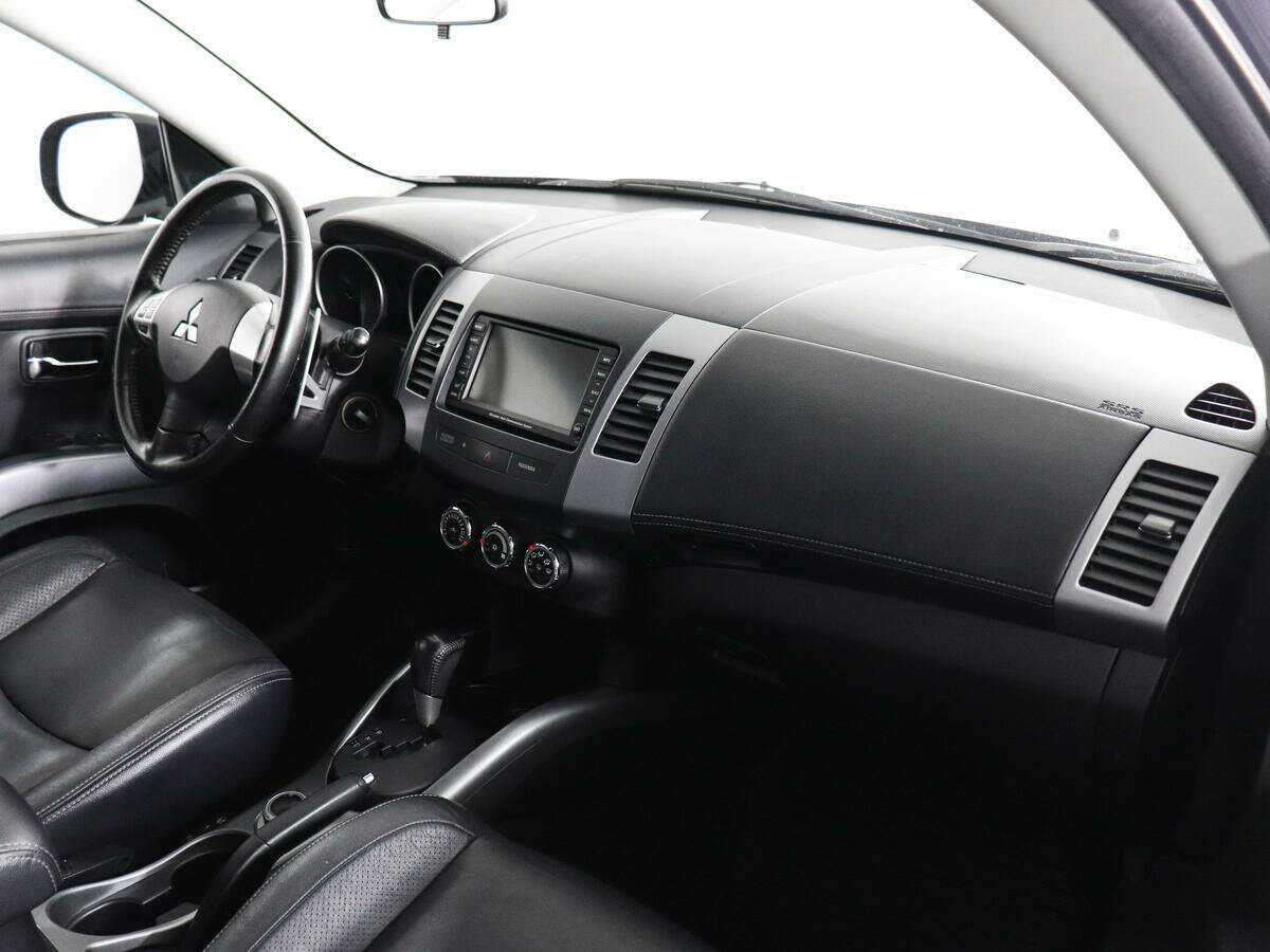 Mitsubishi Outlander, 2011 Фото №8