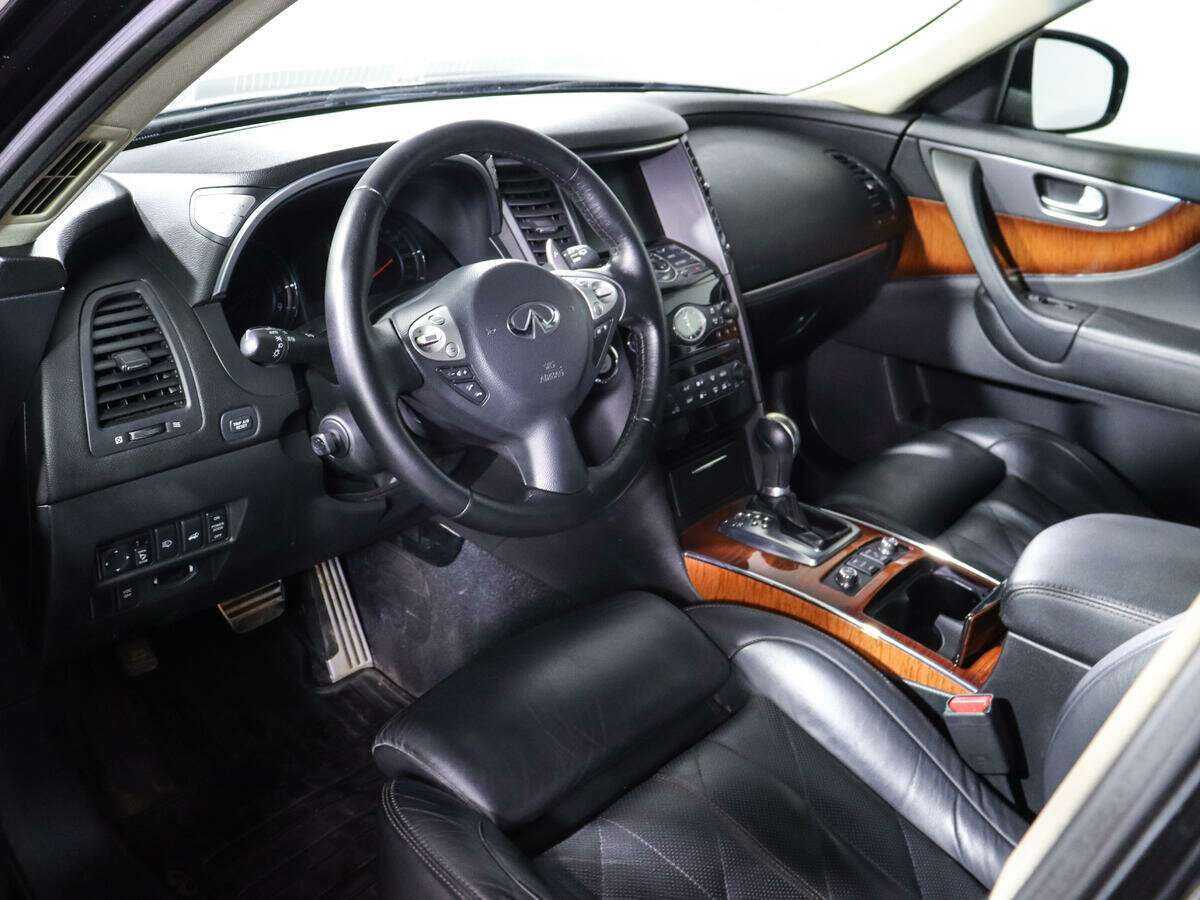 Infiniti FX37, 2011 Фото №14