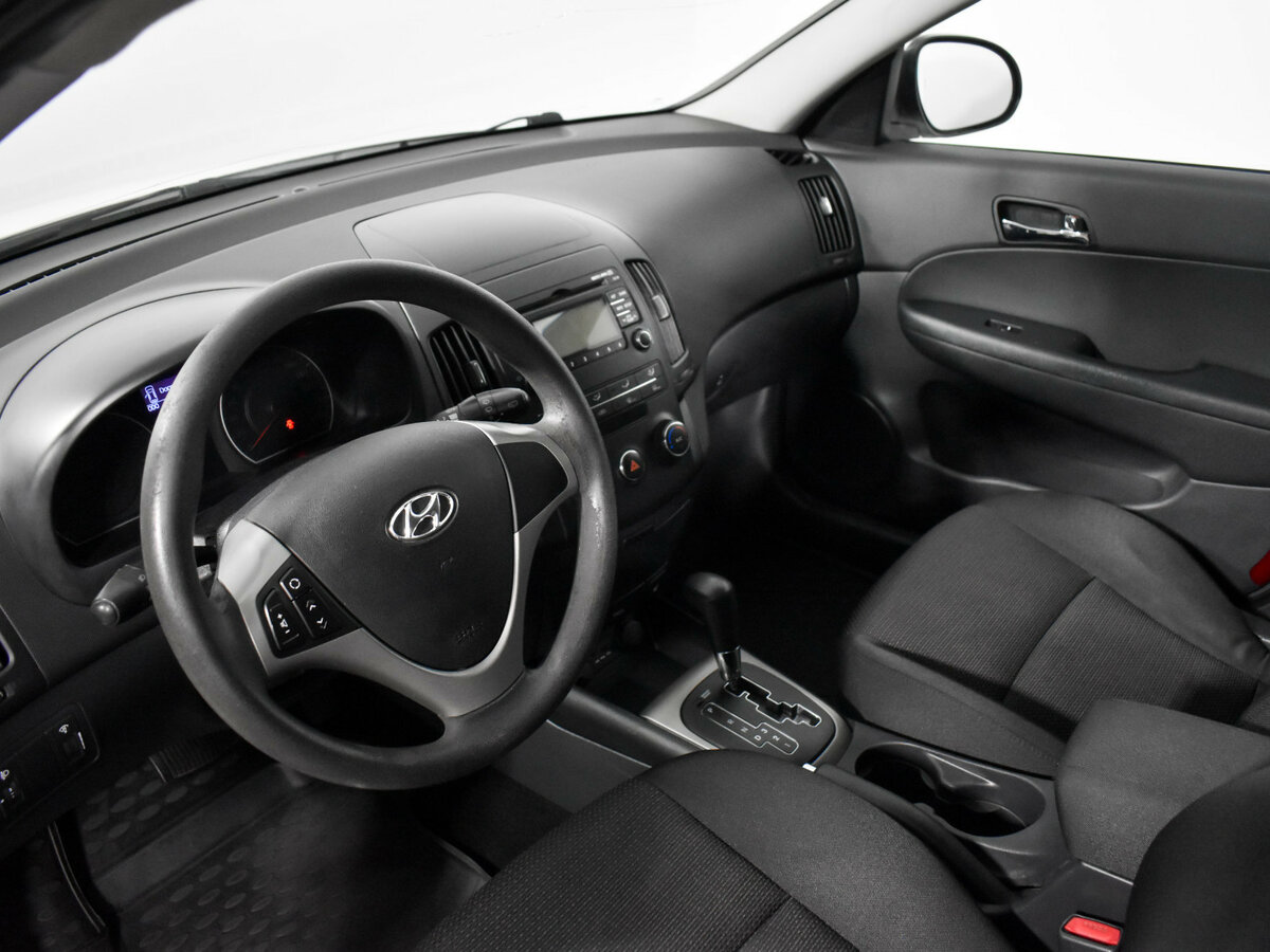 Hyundai i30 I Рестайлинг, 2011 Фото №7