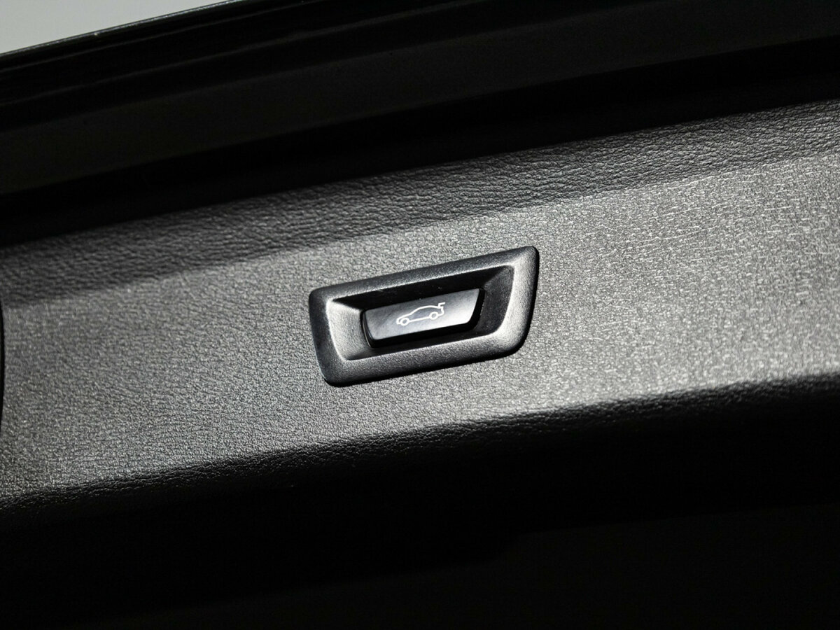 BMW X1 18d xDrive II (F48) Рестайлинг, 2020 Фото №20