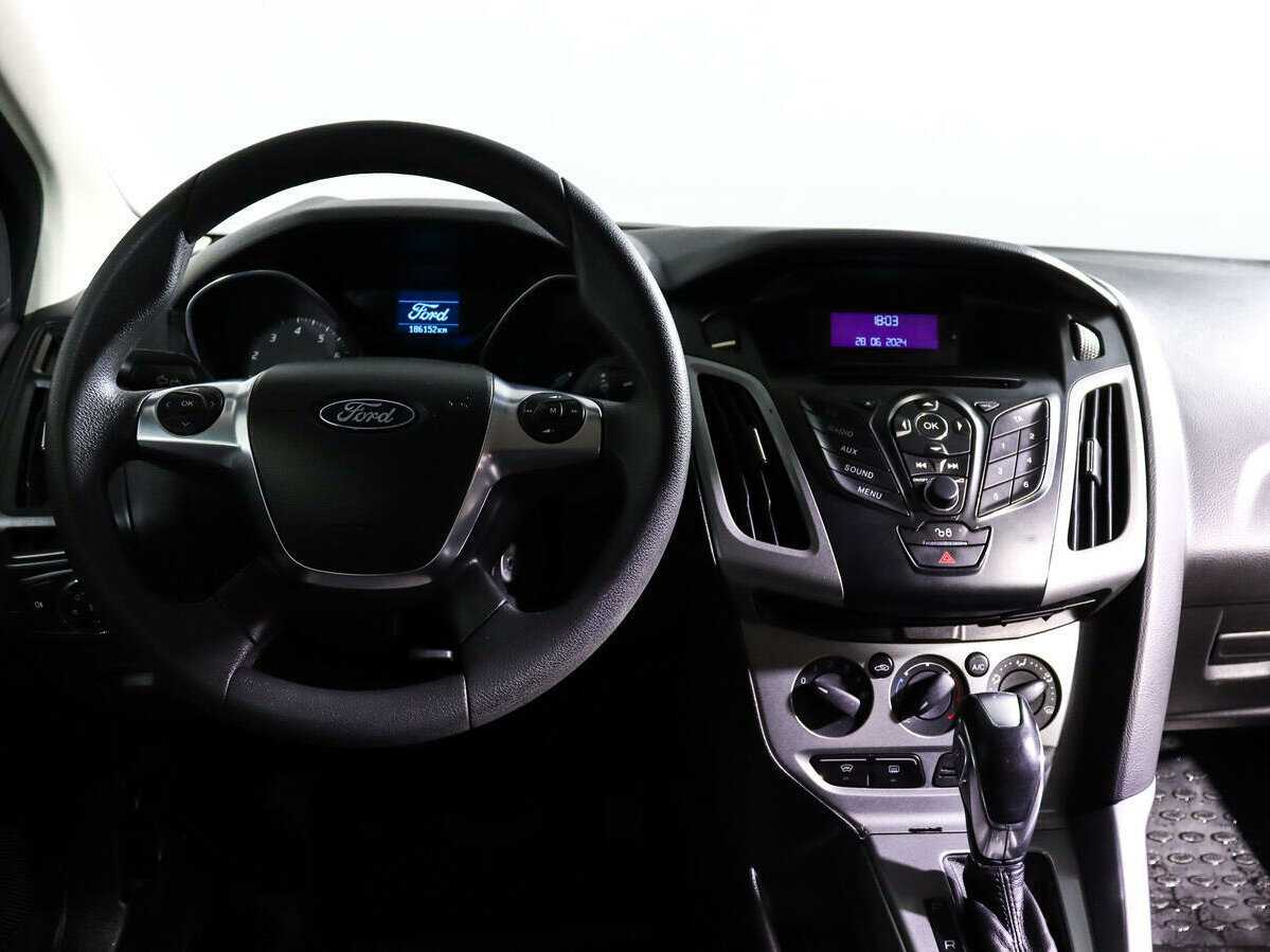 Ford Focus, 2012 Фото №10