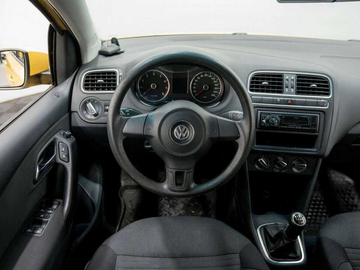 Volkswagen Polo, 2011 Фото №12