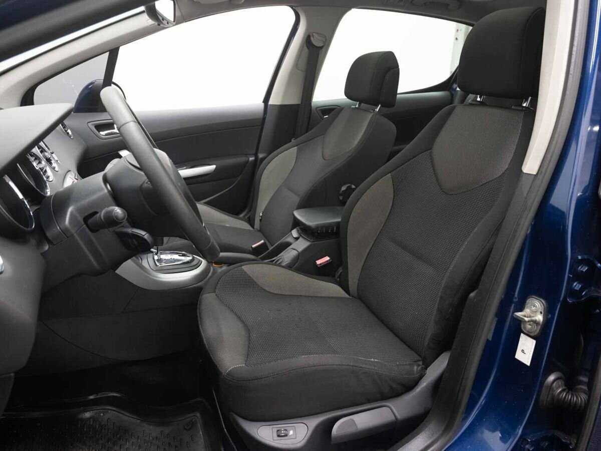 Peugeot 308, 2008 Фото №7