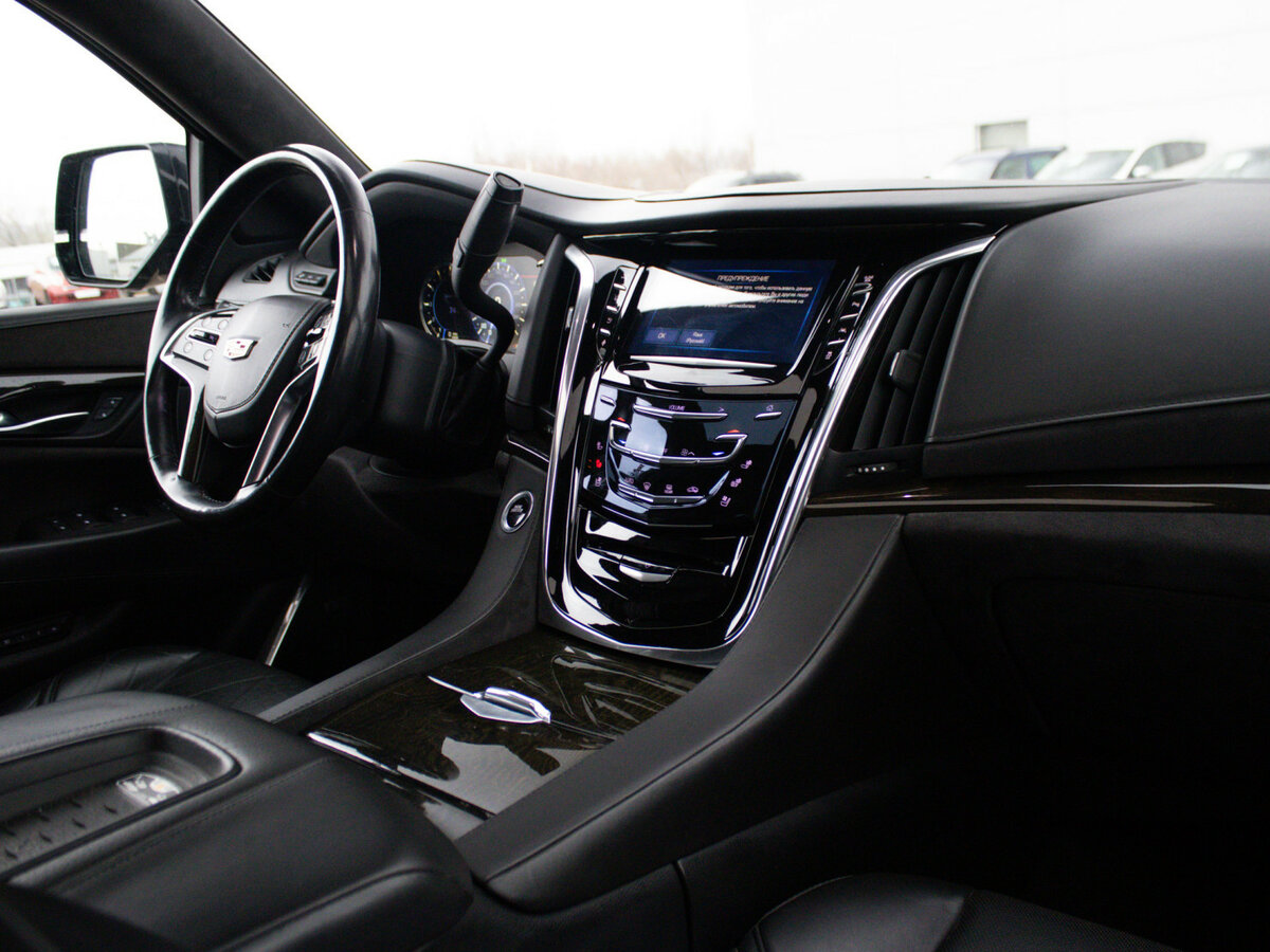 Cadillac Escalade IV, 2016 Фото №9