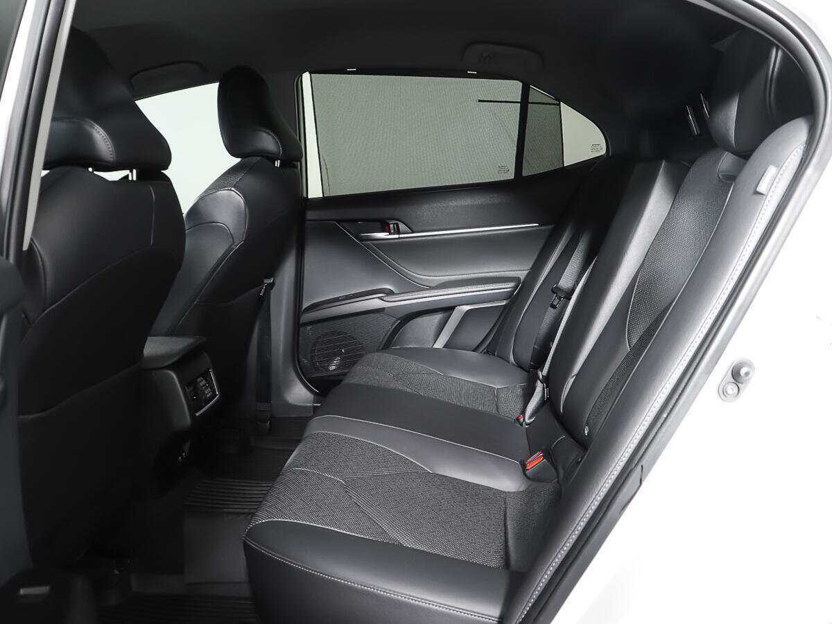 Toyota Camry, 2022 Фото №10