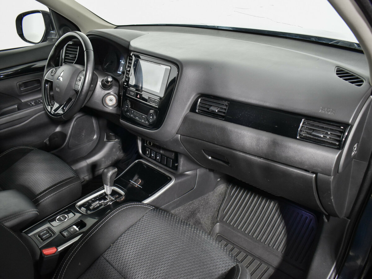 Mitsubishi Outlander III Рестайлинг 3, 2019 Фото №12