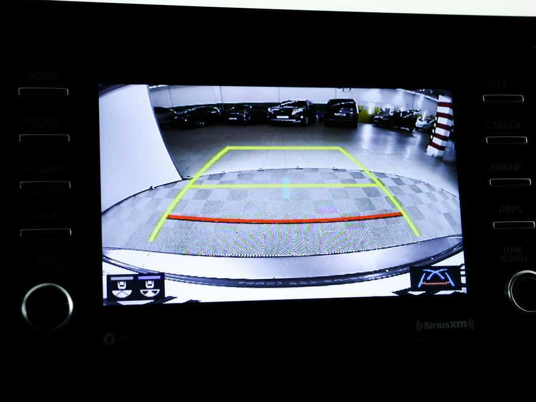 Toyota Camry, 2021 Фото №15