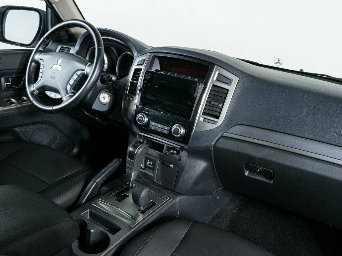 Mitsubishi Pajero, 2021 Фото №8