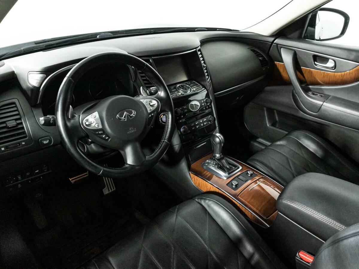 Infiniti QX70, 2016 Фото №10