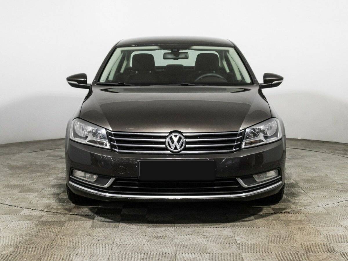 Volkswagen Passat, 2011 Фото №2