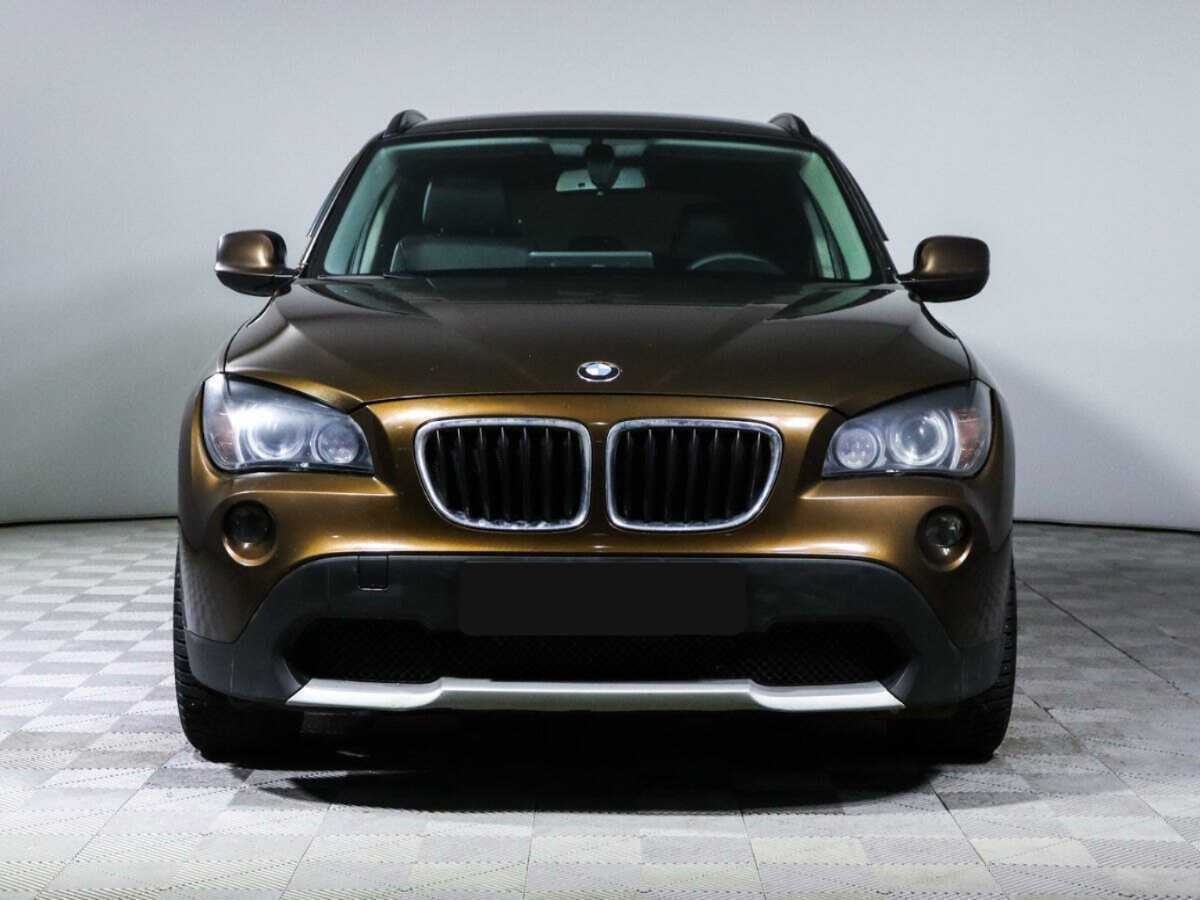BMW X1 18i, 2010 Фото №2