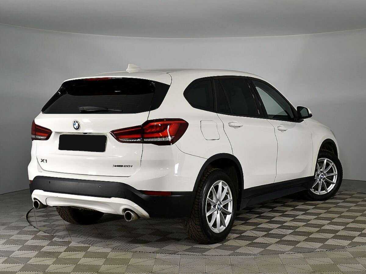 BMW X1 20i xDrive, 2020 Фото №2