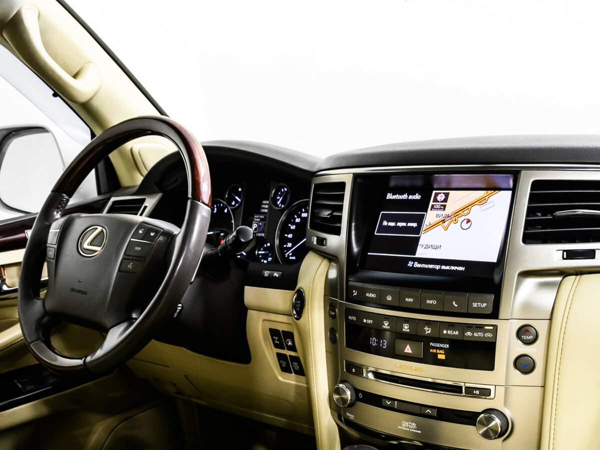 Lexus LX 570 III Рестайлинг, 2012 Фото №7
