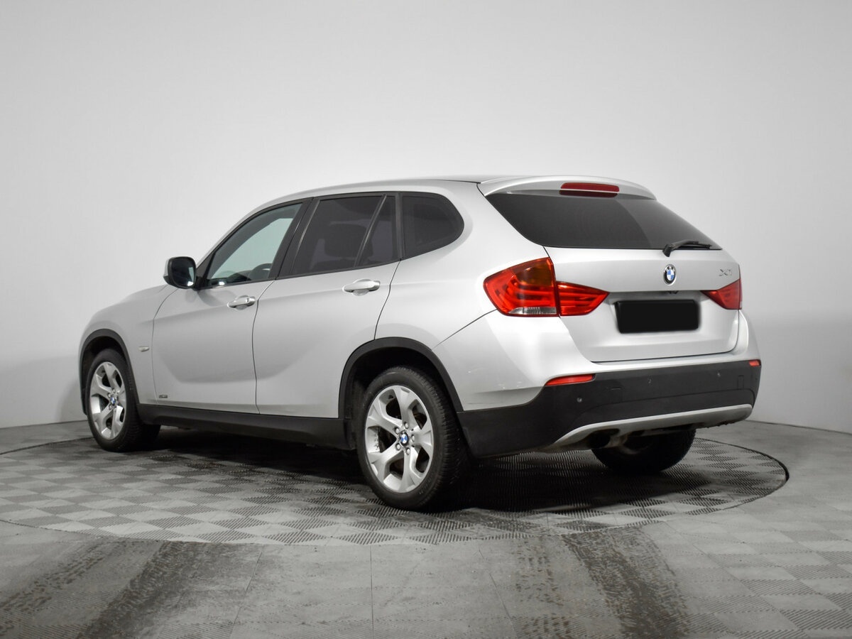 BMW X1 18i I (E84), 2010 Фото №6