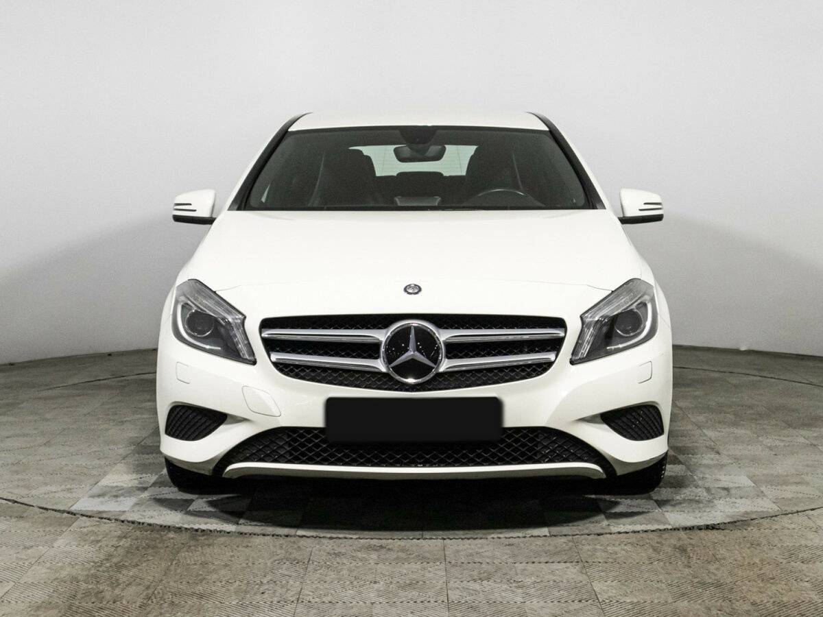 Mercedes-Benz A-Класс 180, 2013 Фото №2