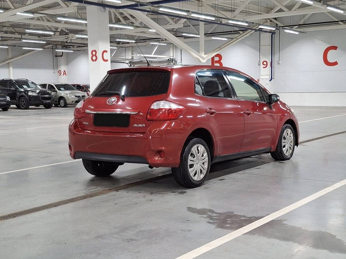 Toyota Auris I Рестайлинг, 2010 Фото №5