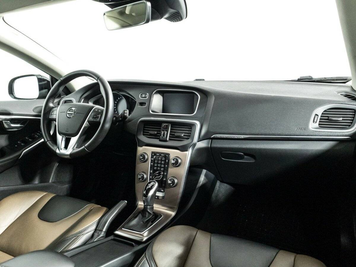 Volvo V40 Cross Country, 2019 Фото №9