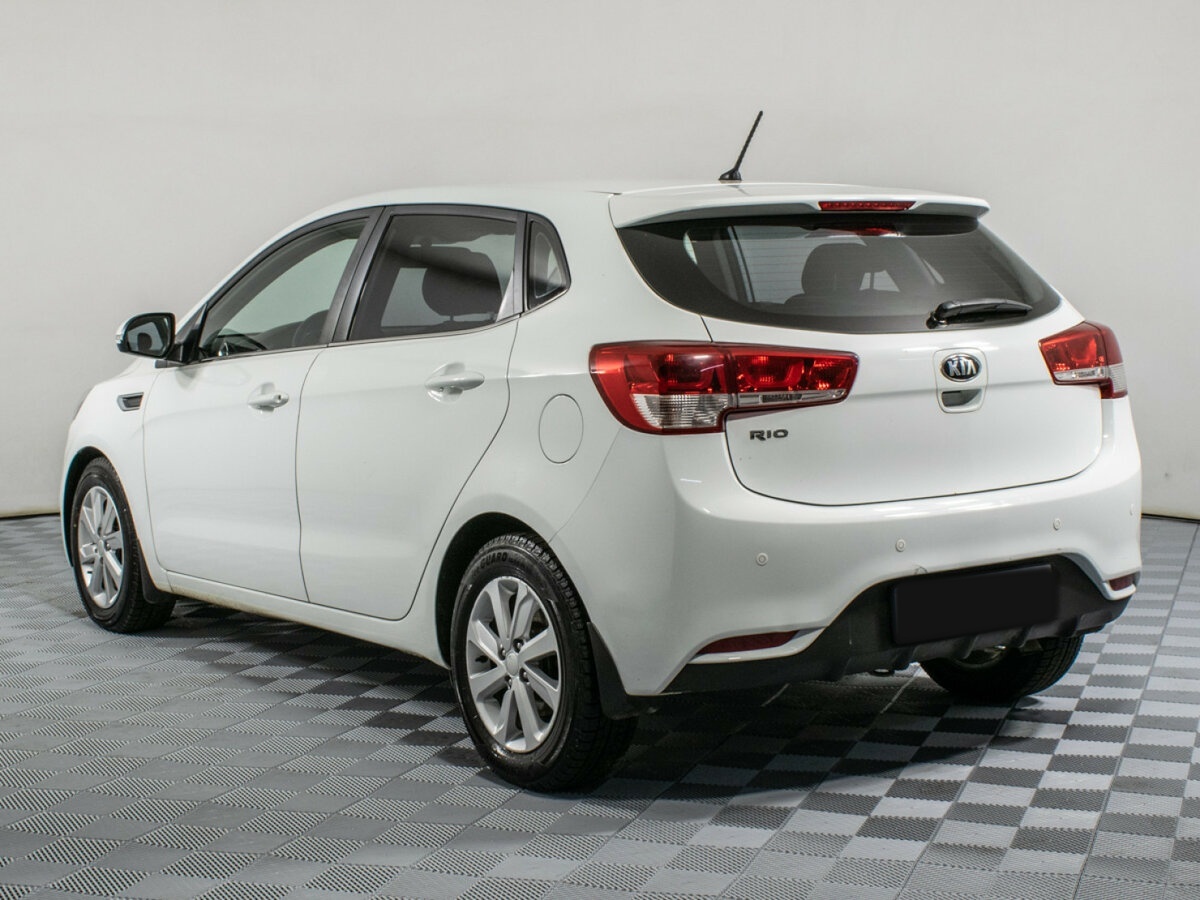 Kia Rio III Рестайлинг, 2016 Фото №7
