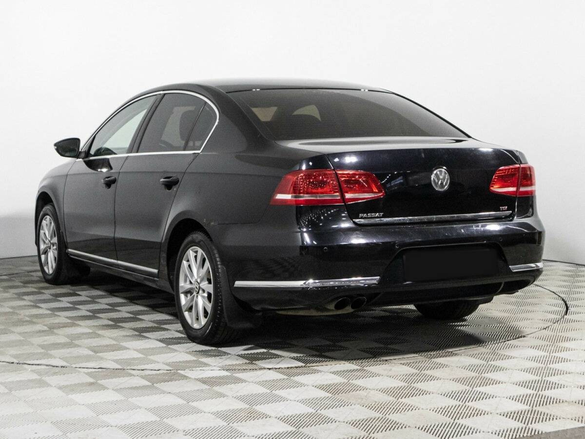 Volkswagen Passat, 2011 Фото №8