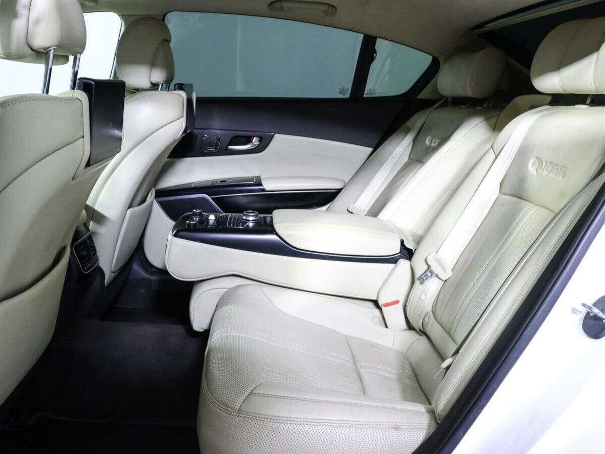 Kia Quoris, 2013 Фото №8