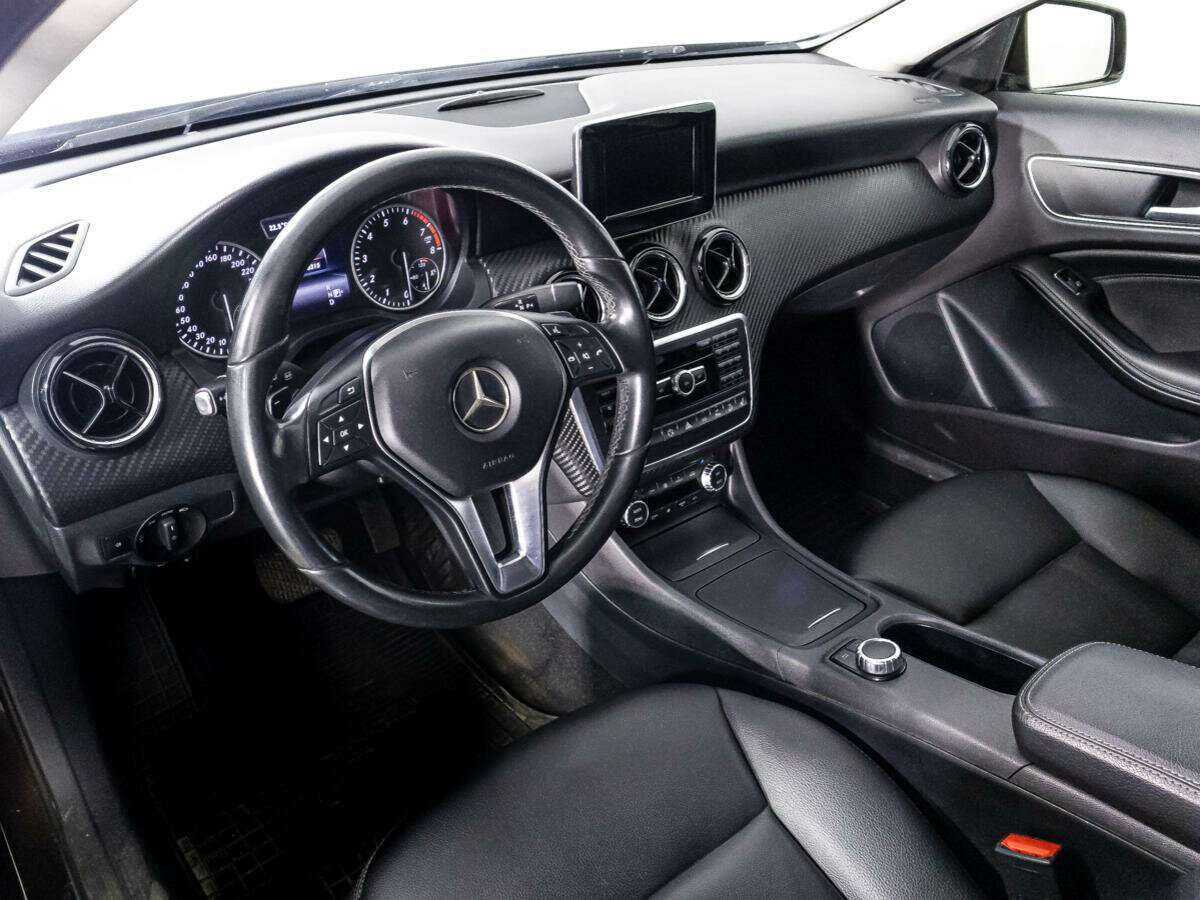 Mercedes-Benz GLA 250, 2014 Фото №11