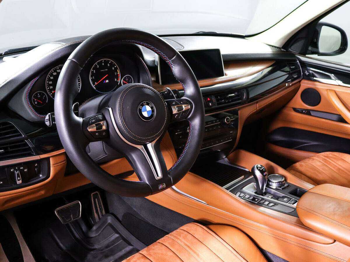 BMW X5 M, 2015 Фото №13