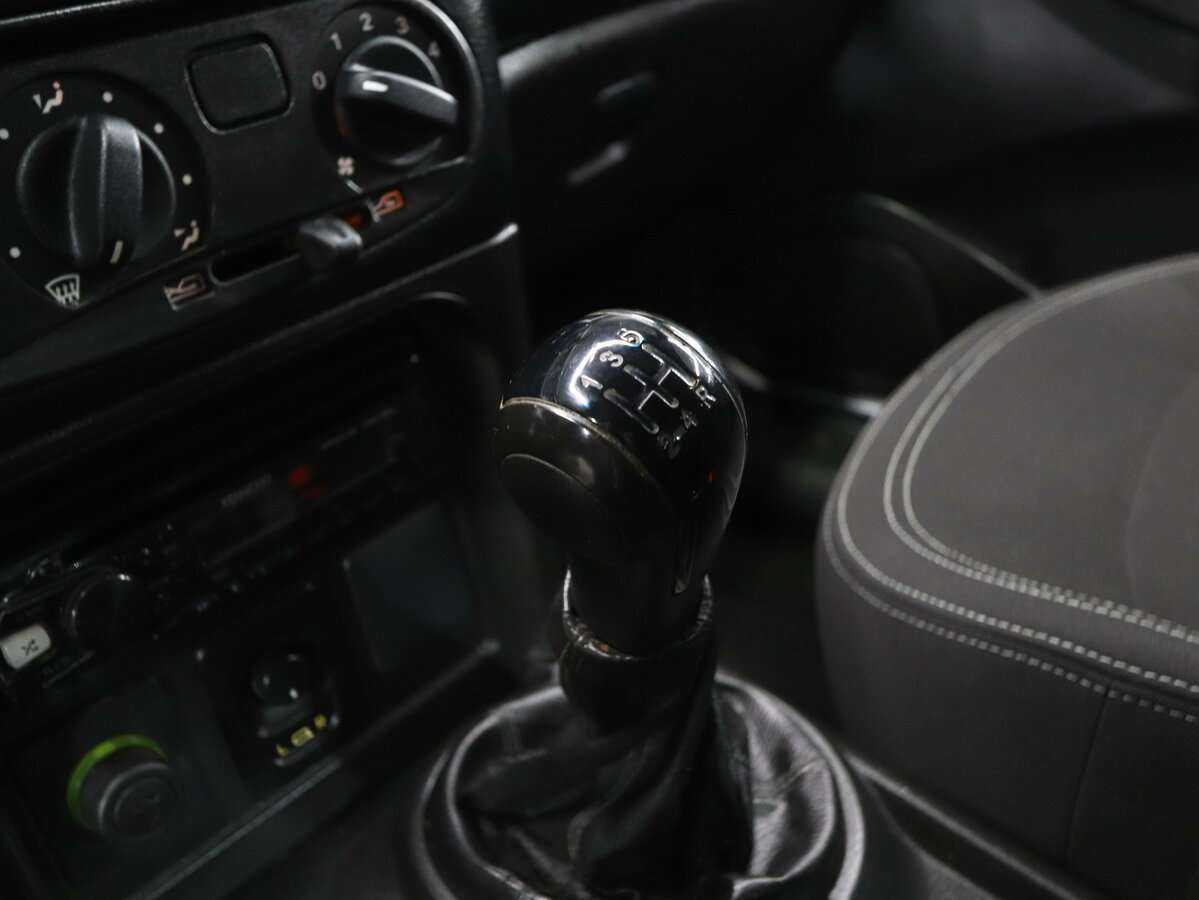 Chevrolet Niva, 2011 Фото №7