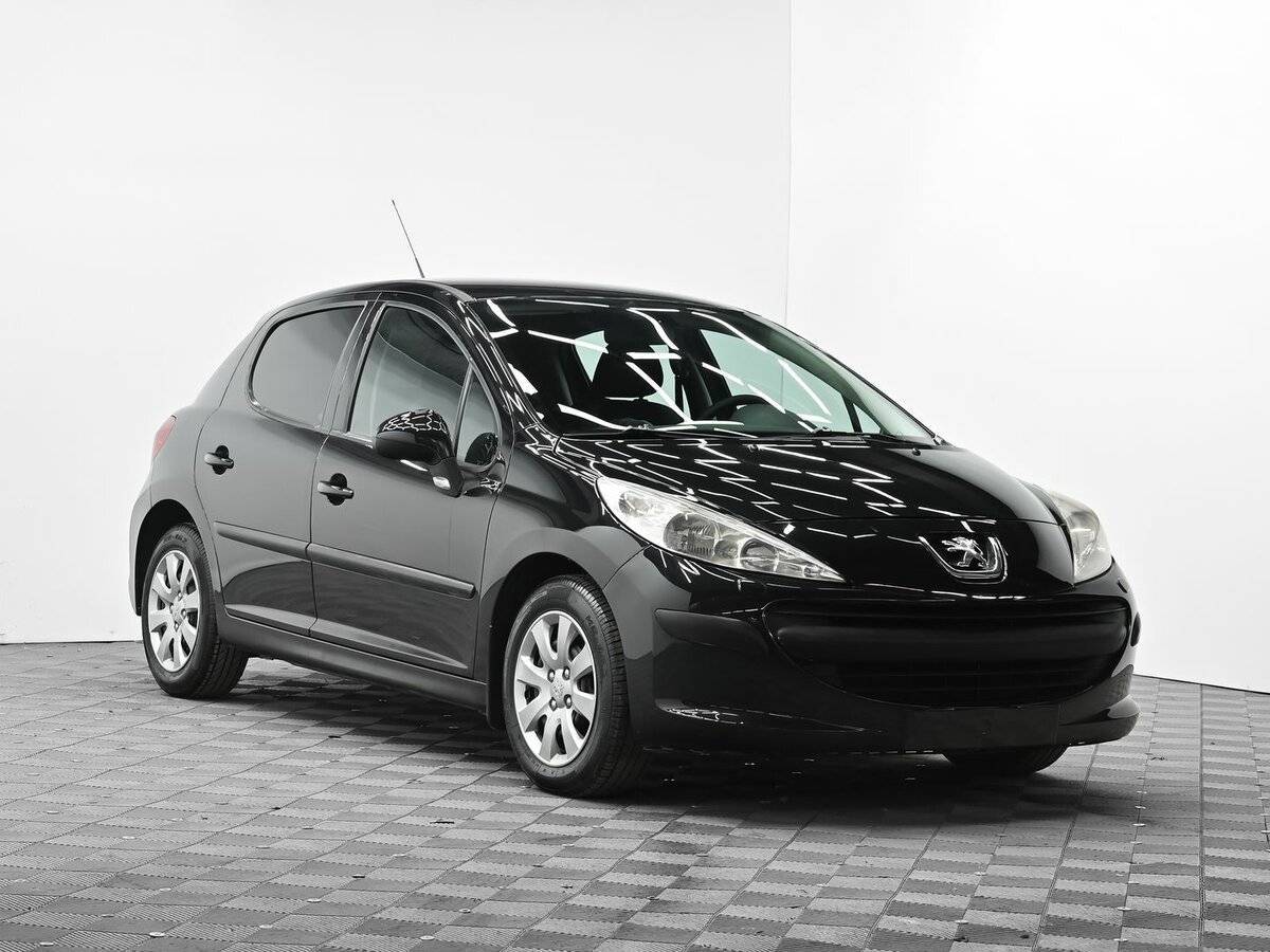 Peugeot 207, 2008 Фото №2
