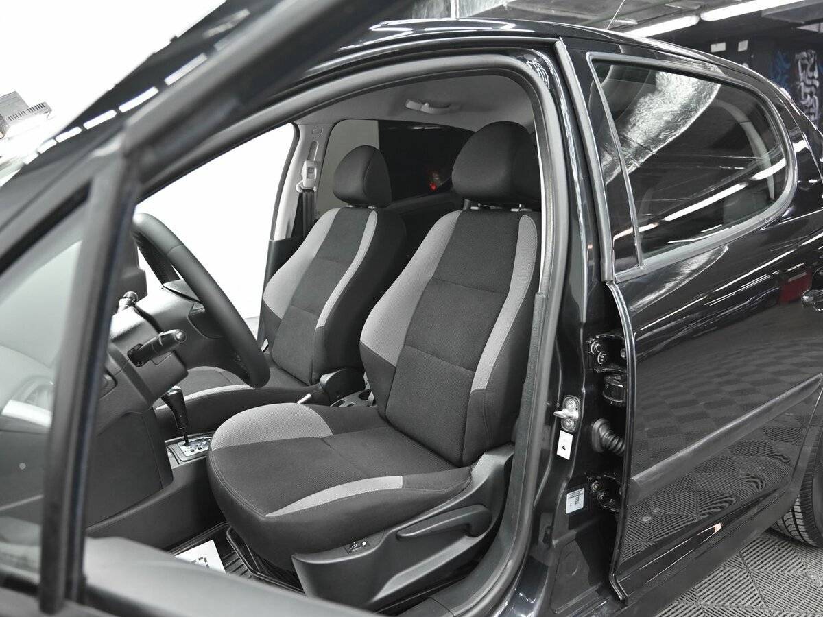 Peugeot 207, 2008 Фото №6