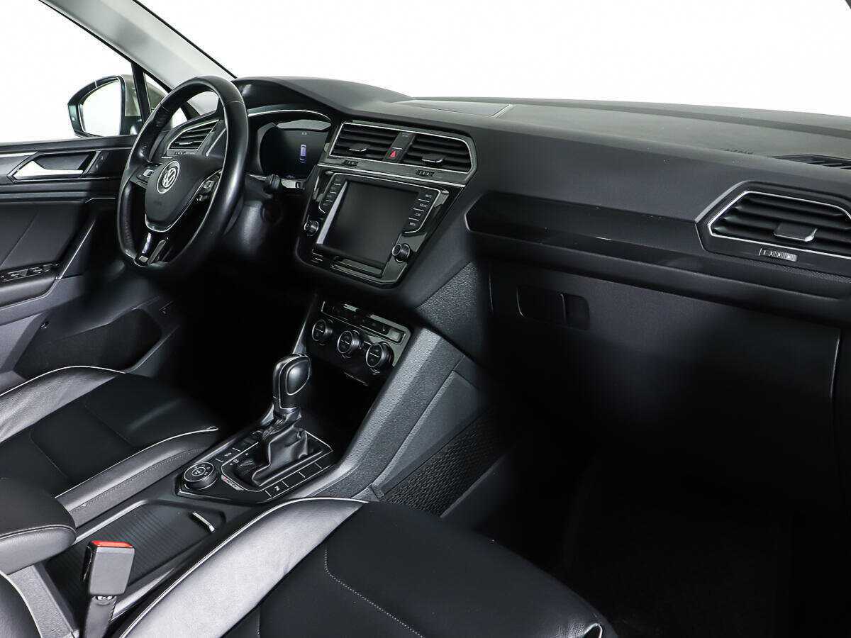 Volkswagen Tiguan, 2017 Фото №11