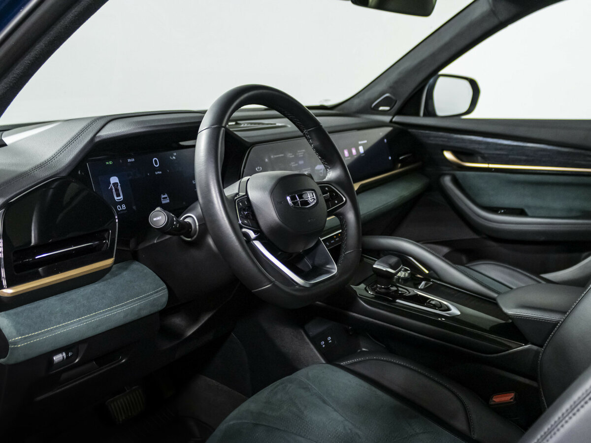 Geely Monjaro I, 2023 Фото №8