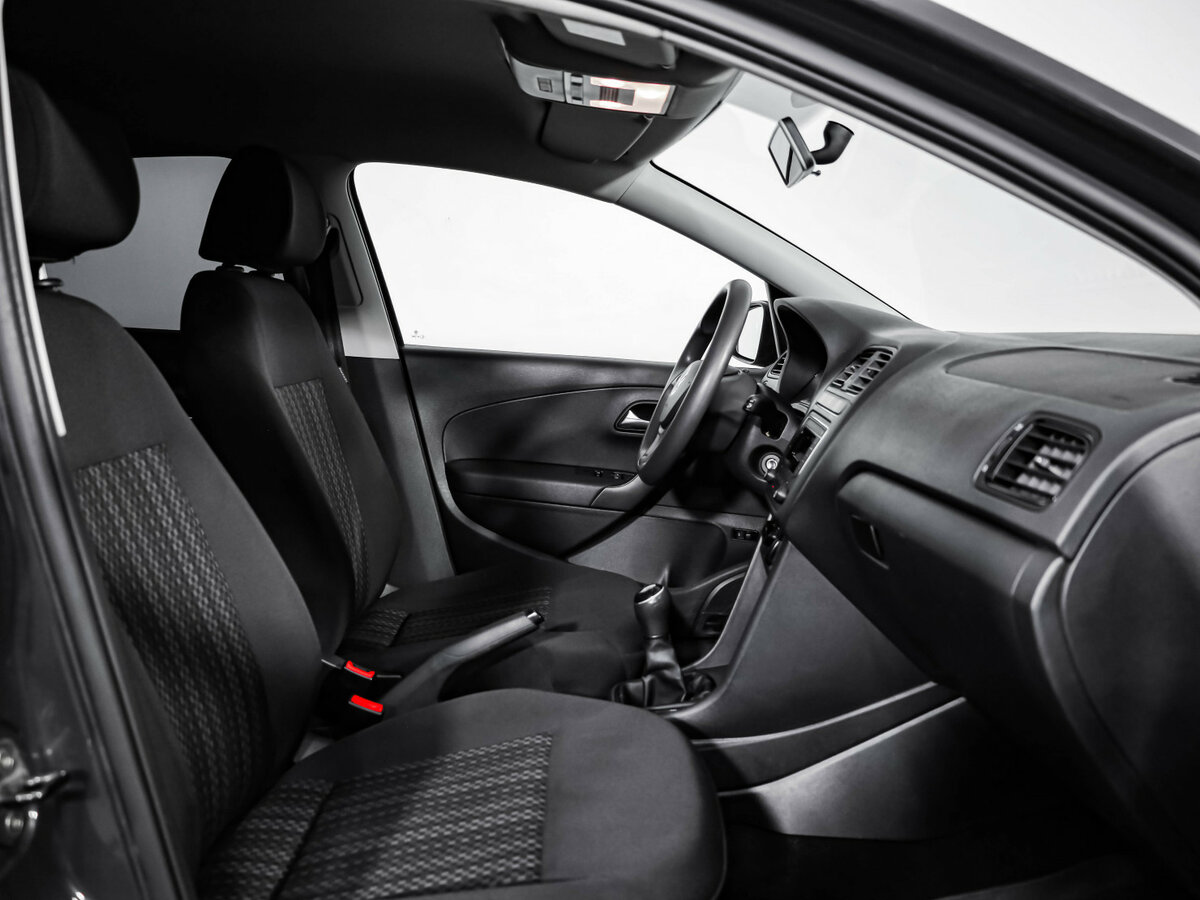Volkswagen Polo V Рестайлинг, 2018 Фото №16