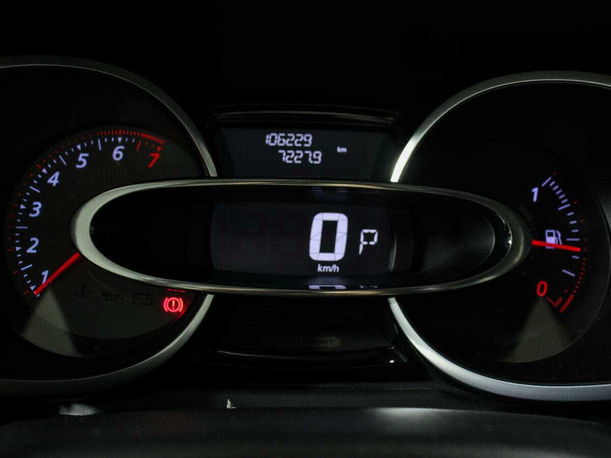 Renault Clio RS, 2015 Фото №11