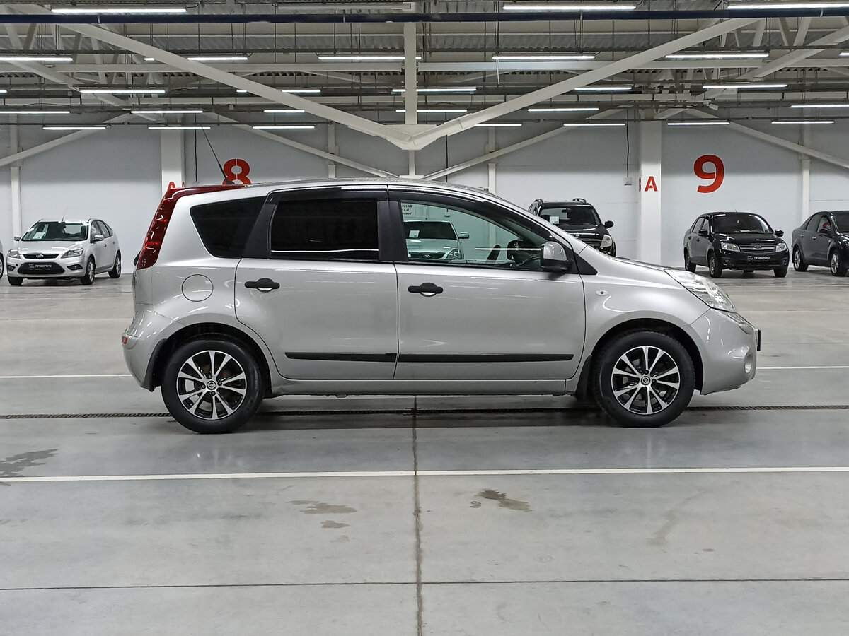 Nissan Note, 2010 Фото №4