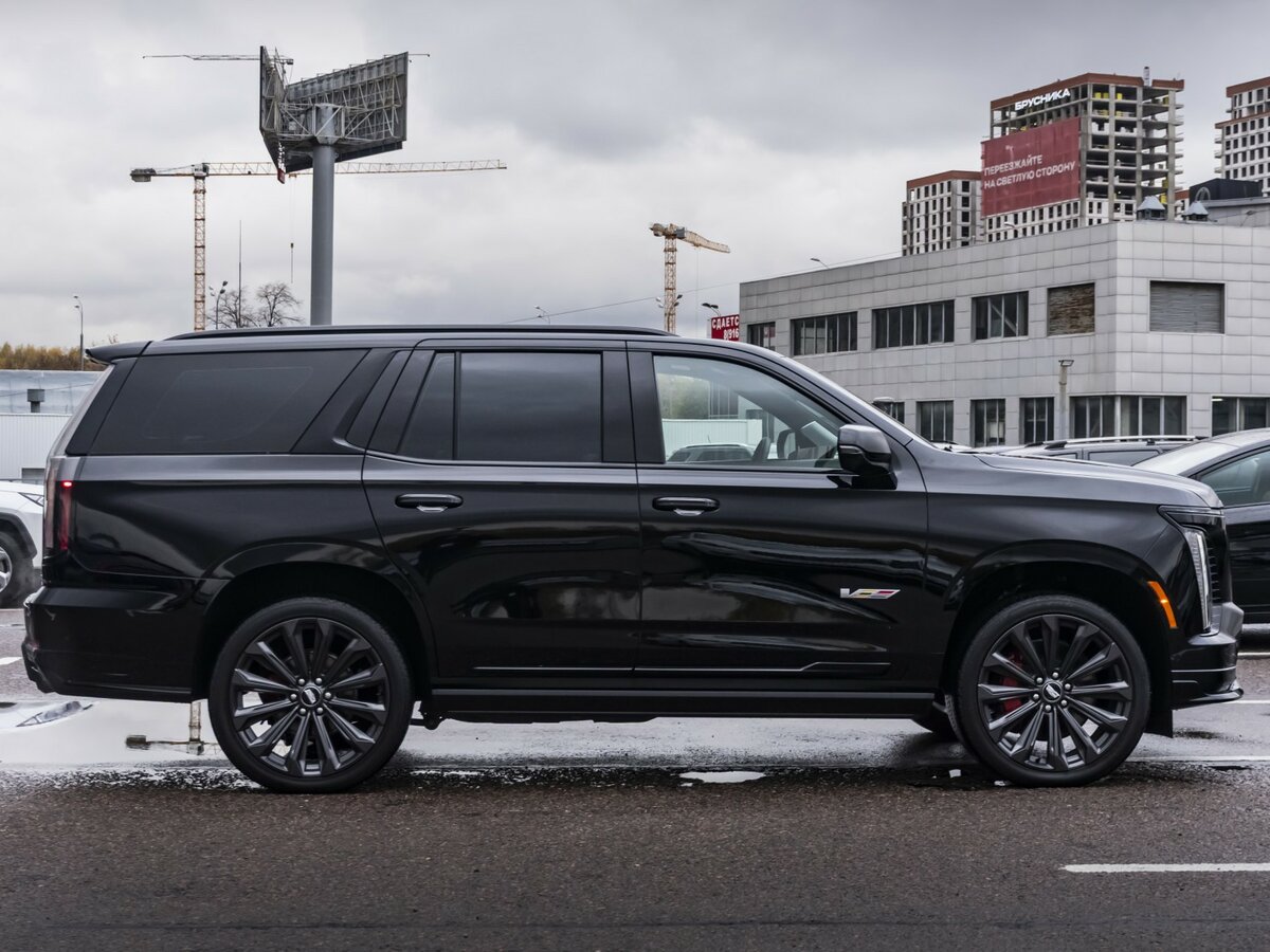 Cadillac Escalade-V I Рестайлинг, 2025 Фото №6