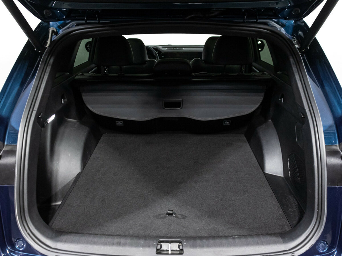 Geely Monjaro I, 2023 Фото №28