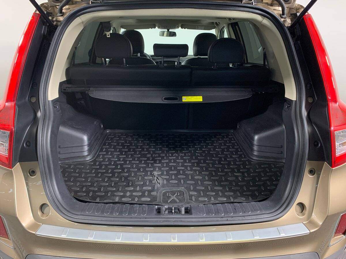 Geely Emgrand X7, 2020 Фото №19