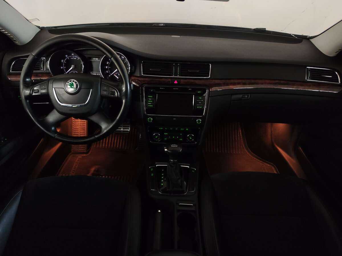 Skoda Superb DSG, 2010 Фото №8