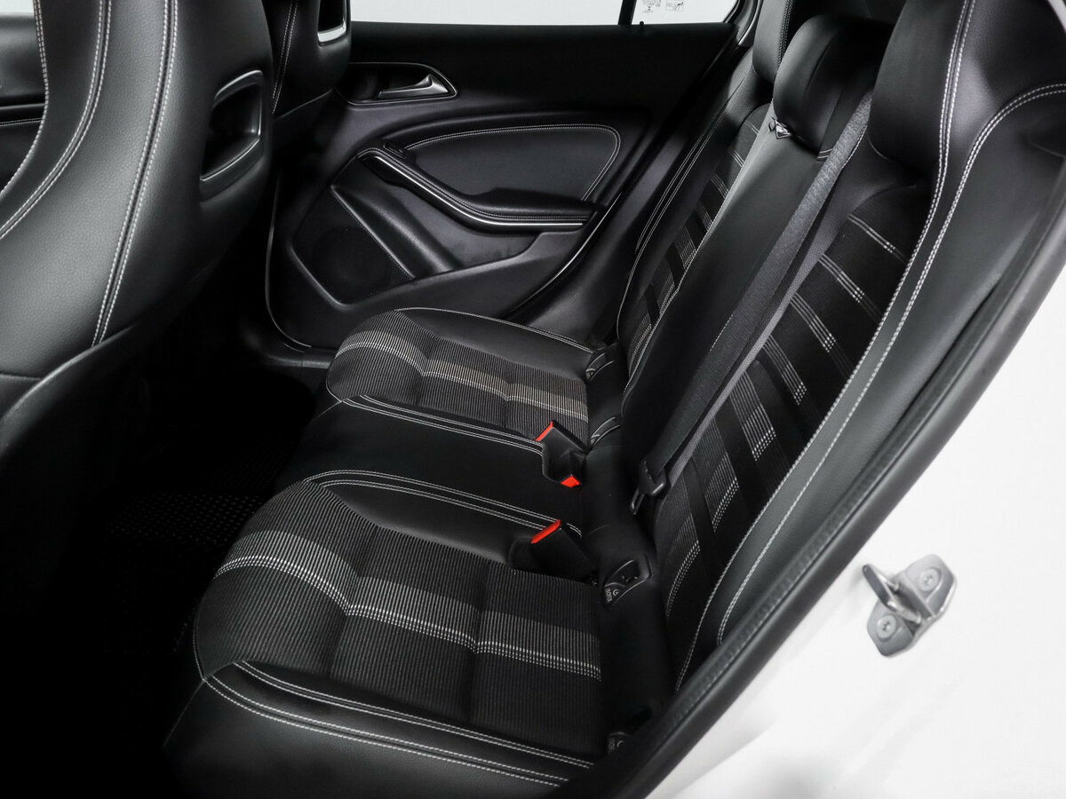 Mercedes-Benz GLA 250 I (X156) Рестайлинг, 2019 Фото №8