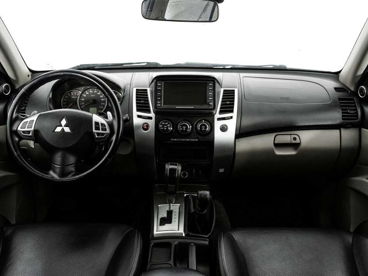 Mitsubishi Pajero Sport, 2010 Фото №7