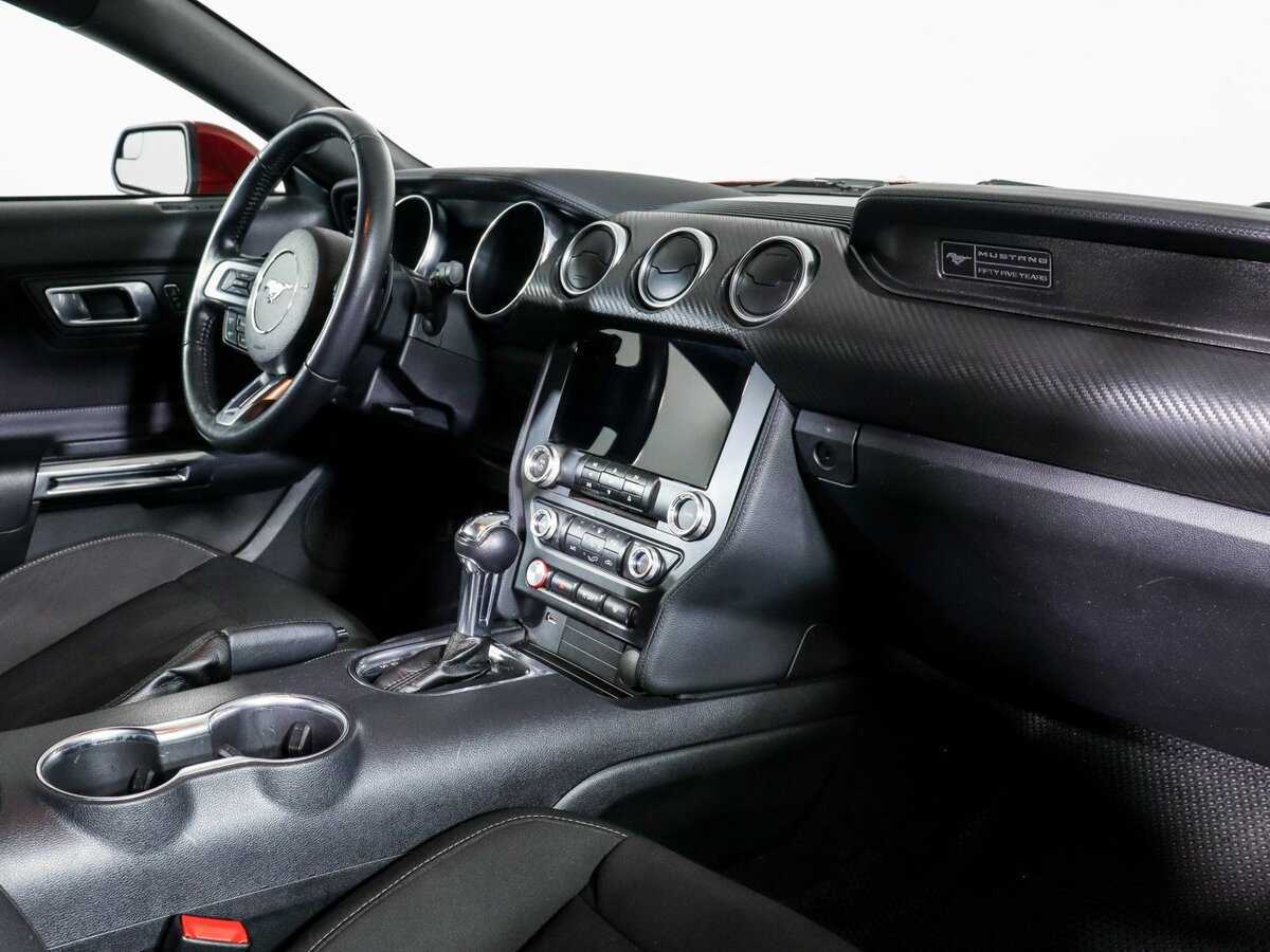 Ford Mustang, 2020 Фото №6