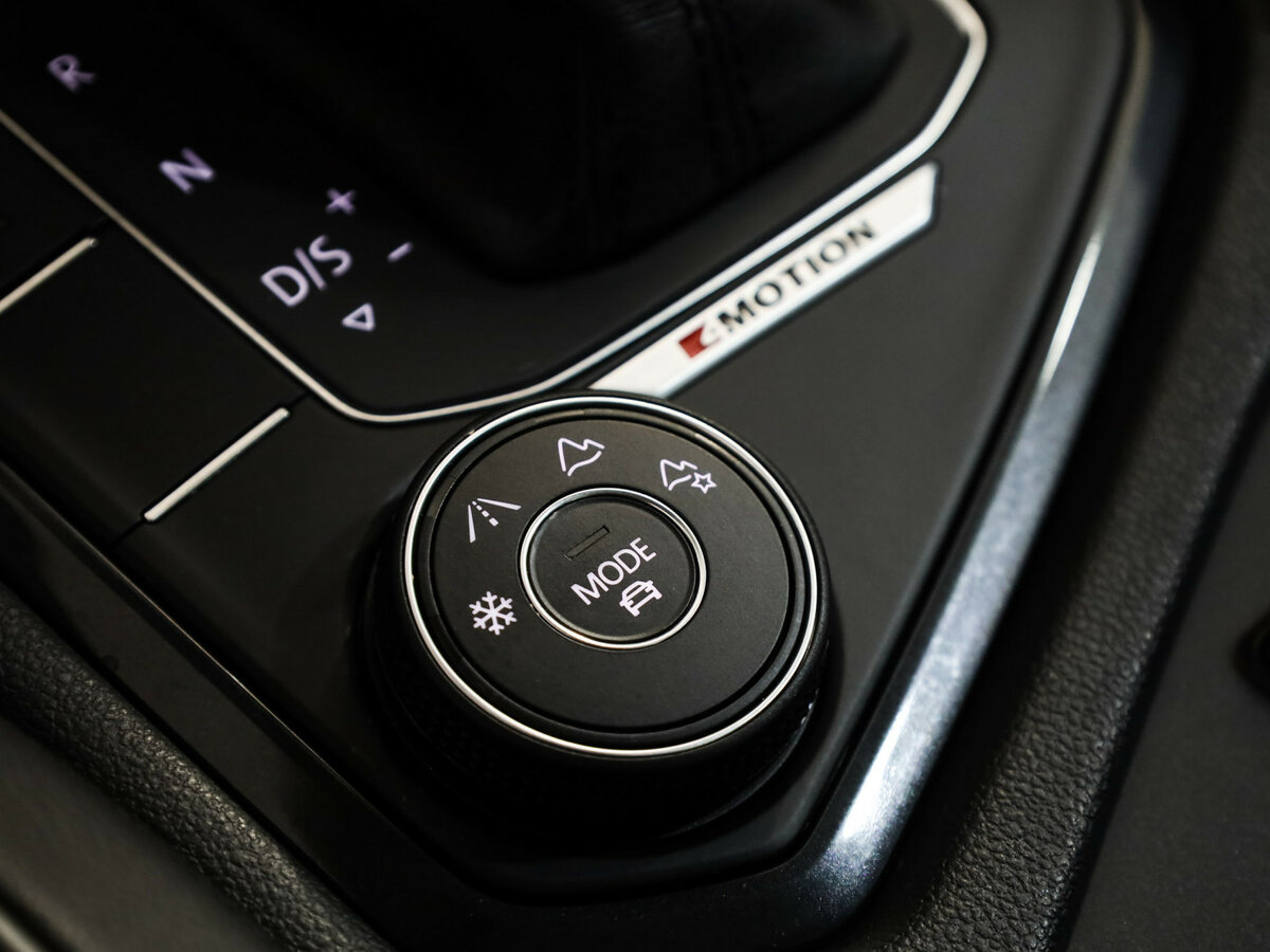 Volkswagen Tiguan II, 2019 Фото №18