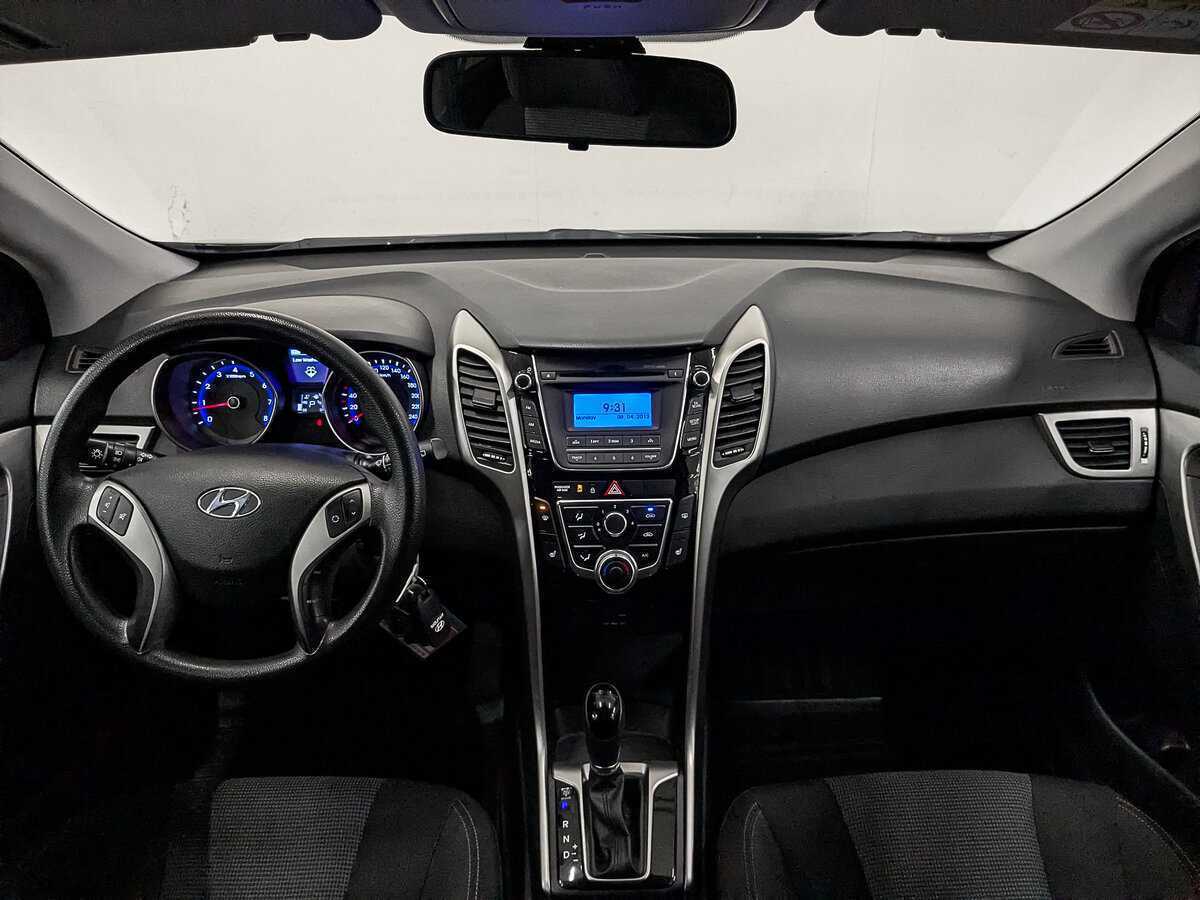 Hyundai i30, 2015 Фото №14