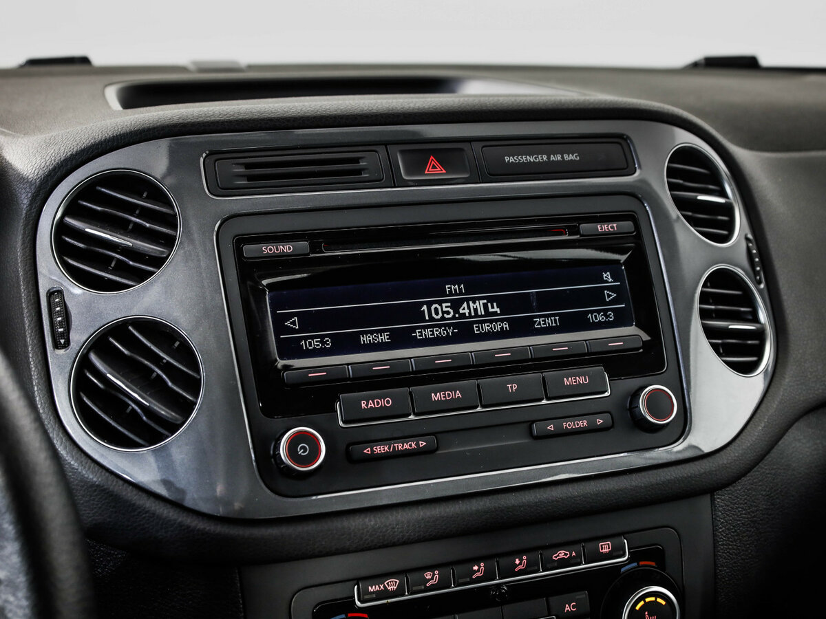 Volkswagen Tiguan I Рестайлинг, 2011 Фото №13